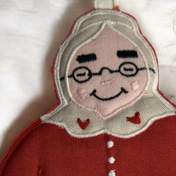 Vintage Aunt Holly Hot Pad Made In 1984 By Marshall Fields Holiday Grandma Core - Picture 2 of 6